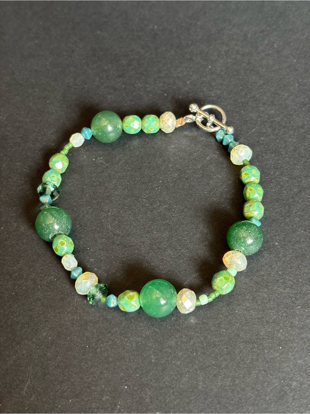 Handmade Green Jade & Gold Foil Beaded Bracelet | 7 IN | Toggle Clasp - Picture 6 of 7